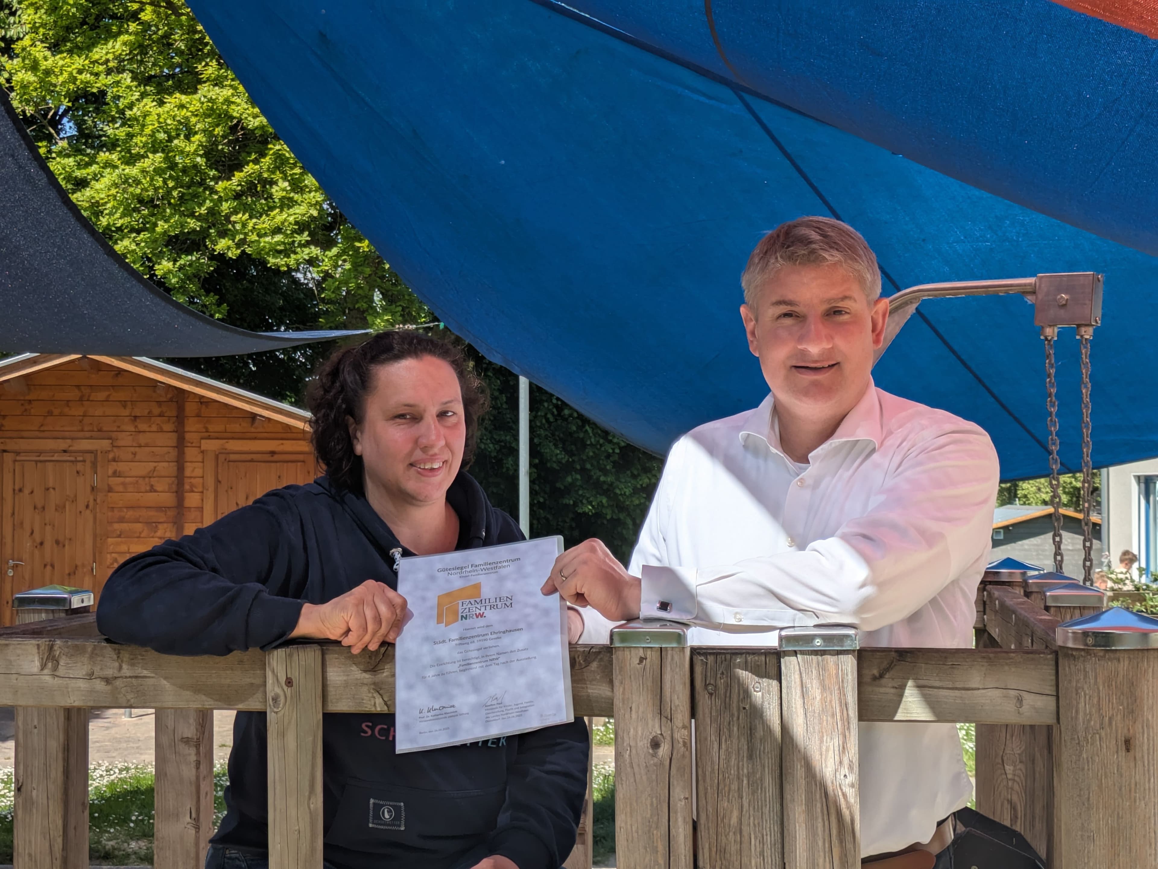 Familienzentrum Ehringhausen erhält erneute NRW-Zertifizierung
