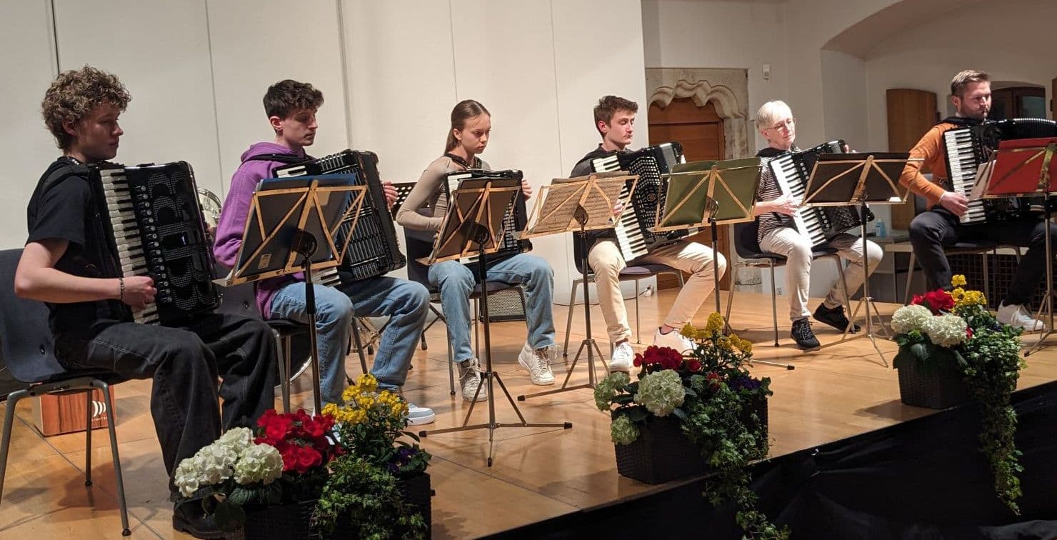 Kreatives Musikerlebnis: Bau deines eigenen Cajóns