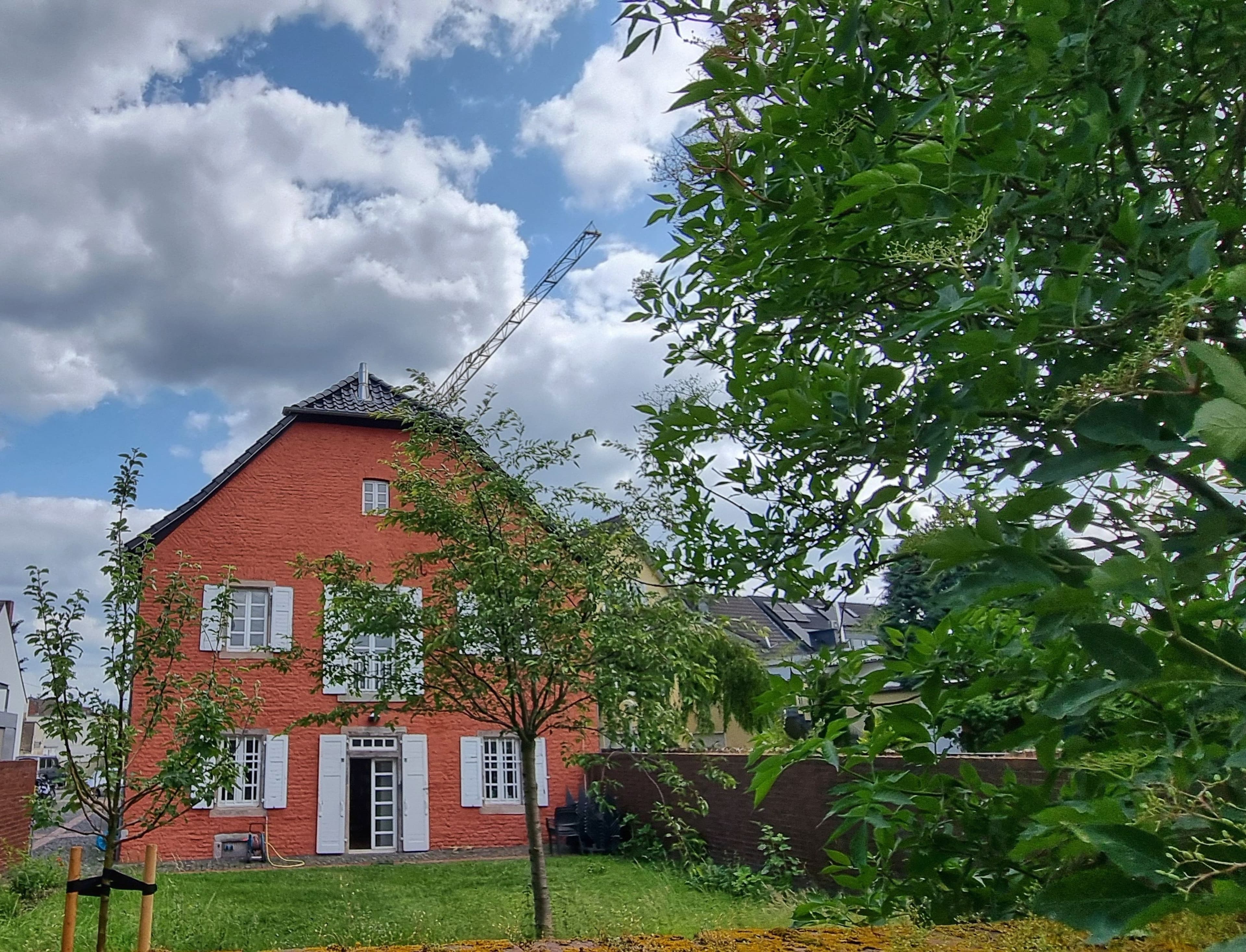 Lesefreude im Garten: Offene Lesung in Niederkassel