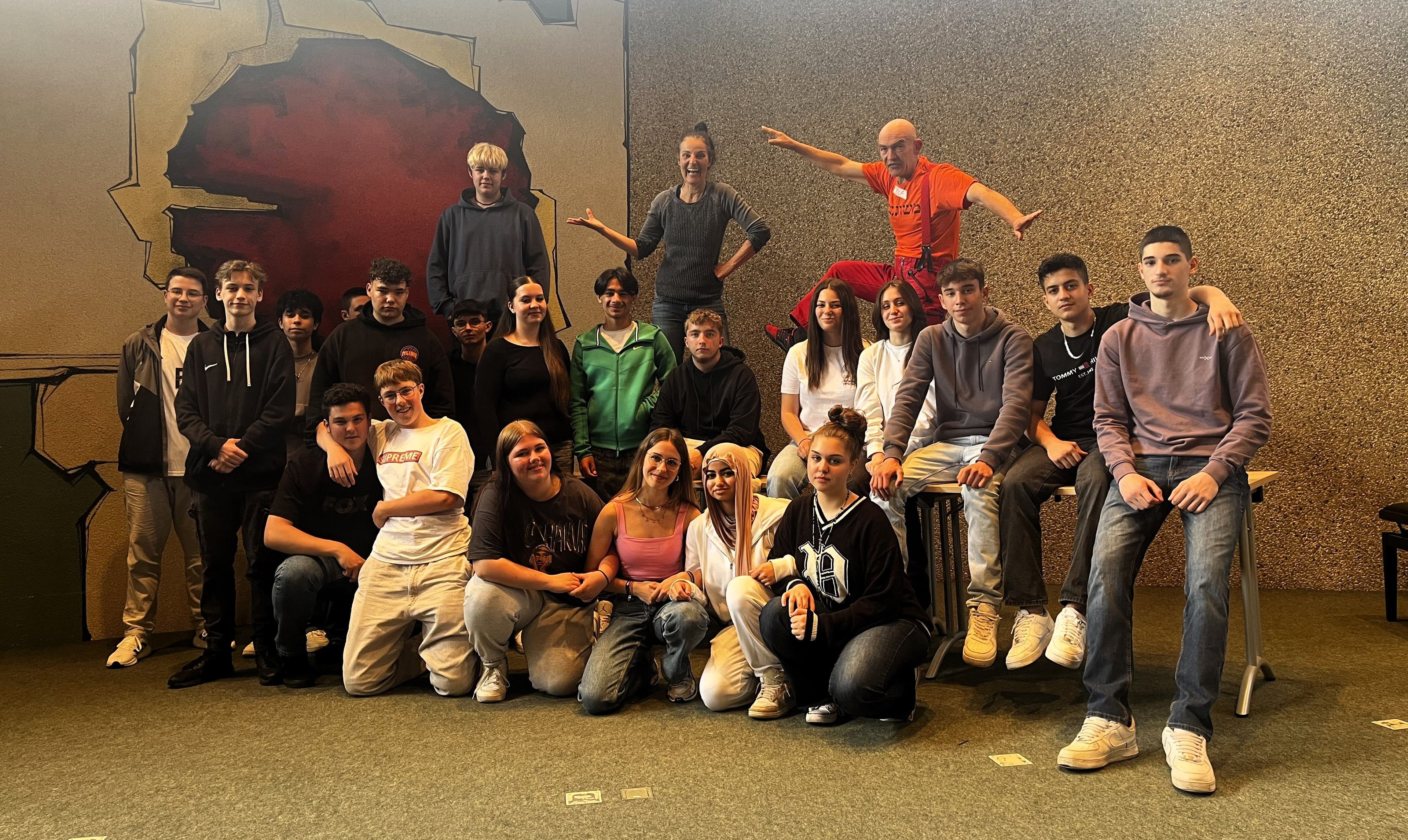 Theater-Workshop bereitet Schüler auf Berufswelt vor