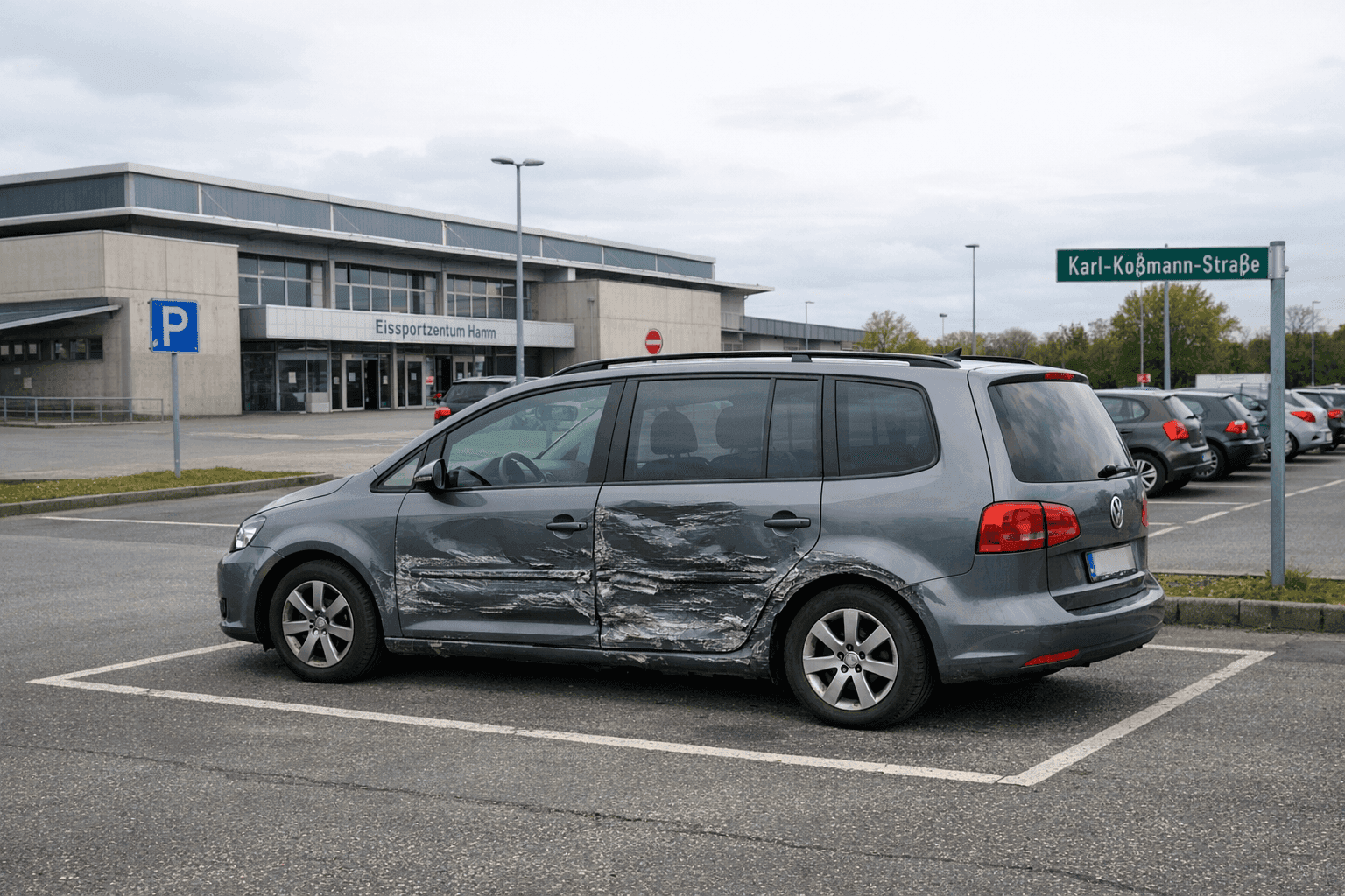VW Touran in Hamm-Uentrop beschädigt – Täter flüchtet