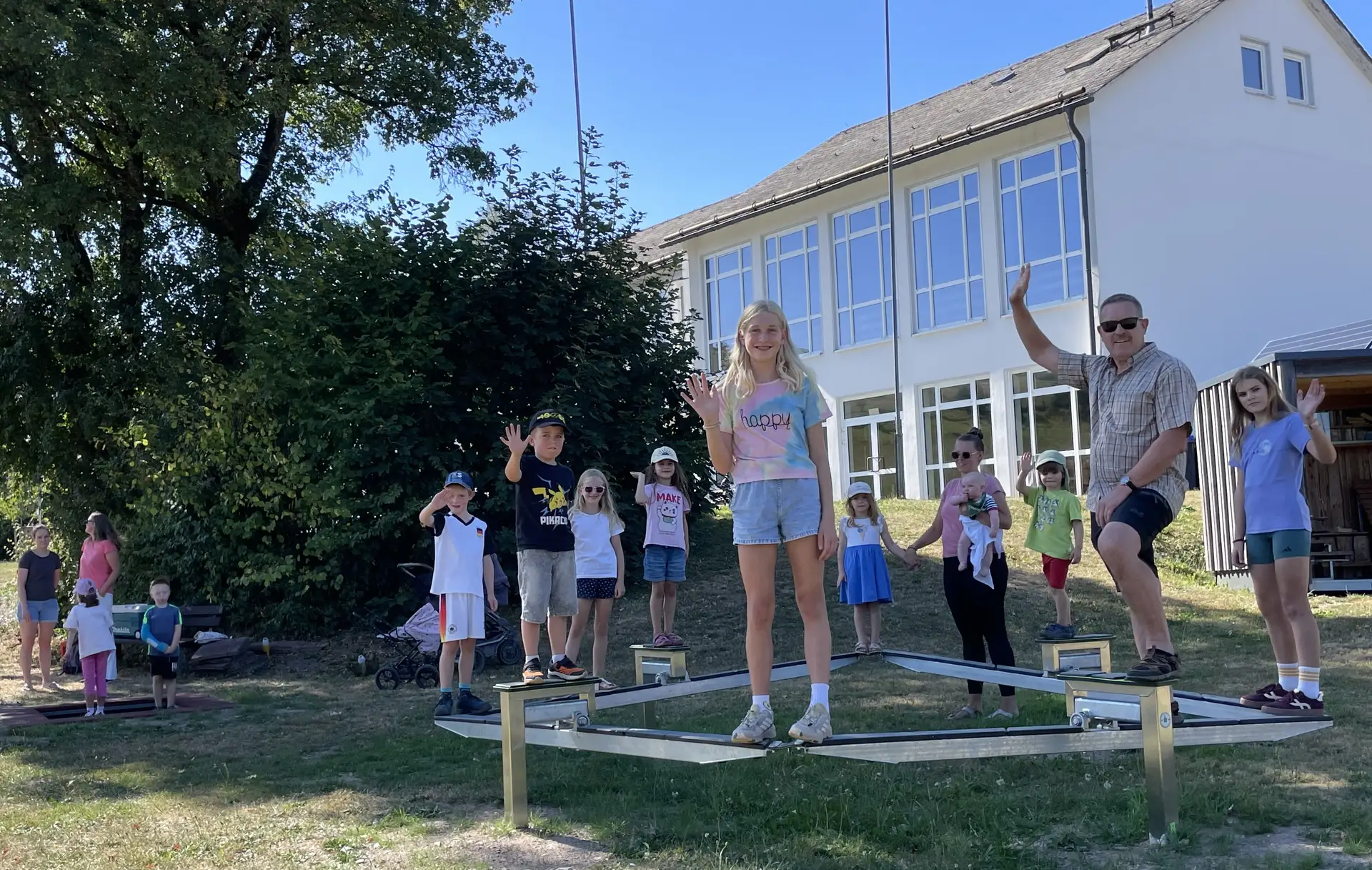 Erweiterter Kinderspielplatz am Dorfgemeinschaftshaus in Wunderthausen