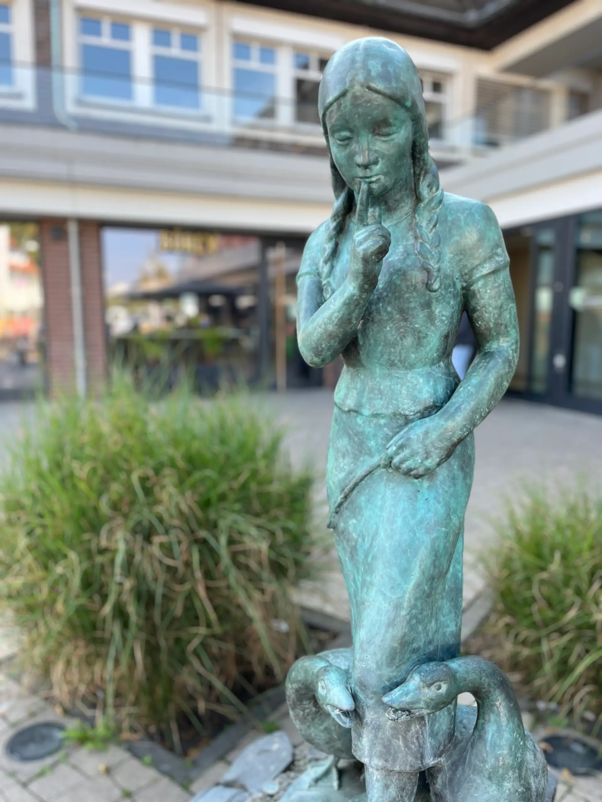 Das Wasser der Brunnen, Trinkwasserbrunnen und Wasserspielplätze wird in diesen Tagen bis zum kommenden Frühjahr abgestellt.
