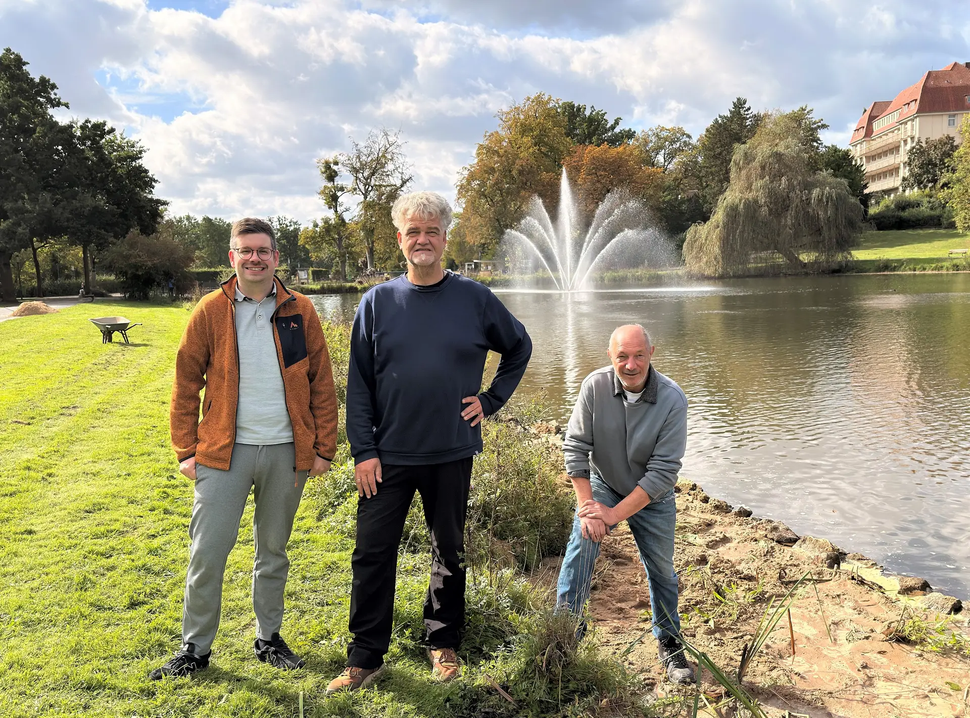 Wasserbepflanzung im großen Kurparksee in Bad Salzuflen.